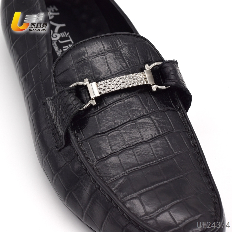 UT24374