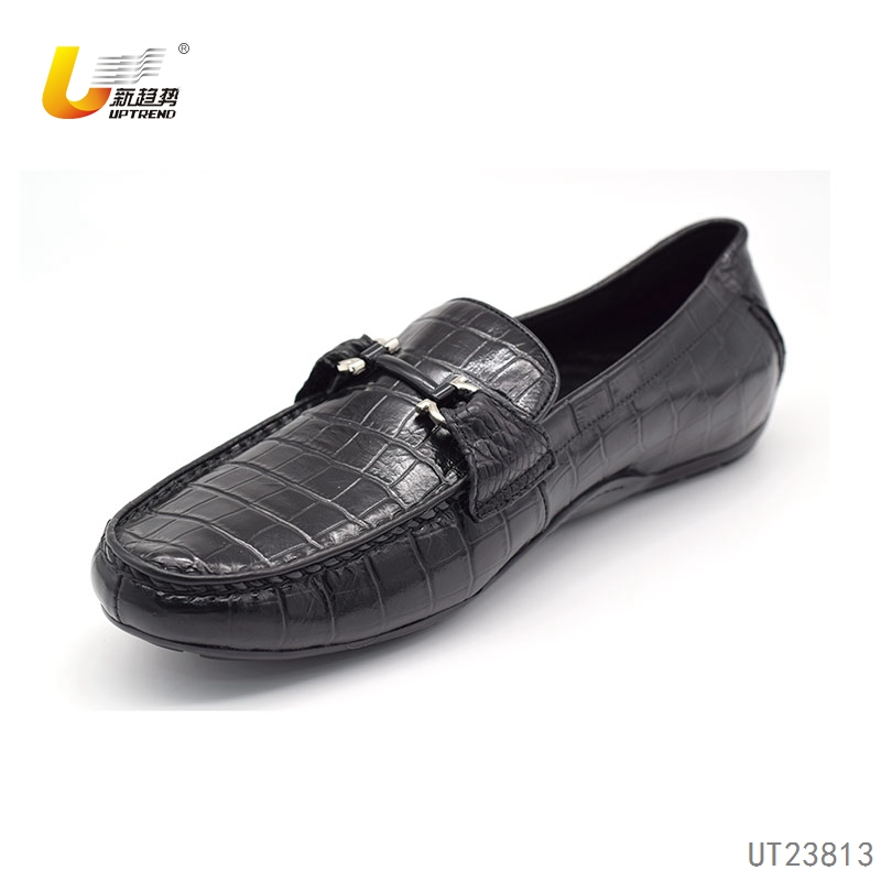 UT23813