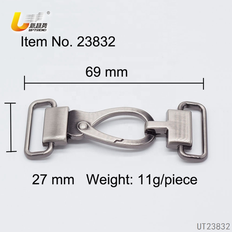 UT23832