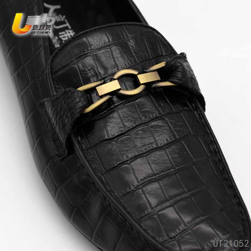 UT21052