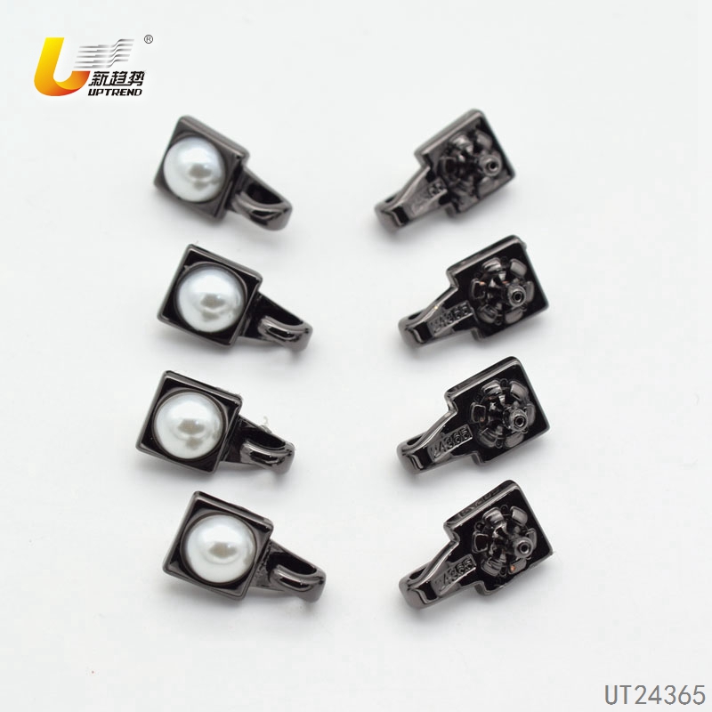 UT24365