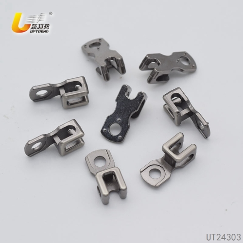 UT24303