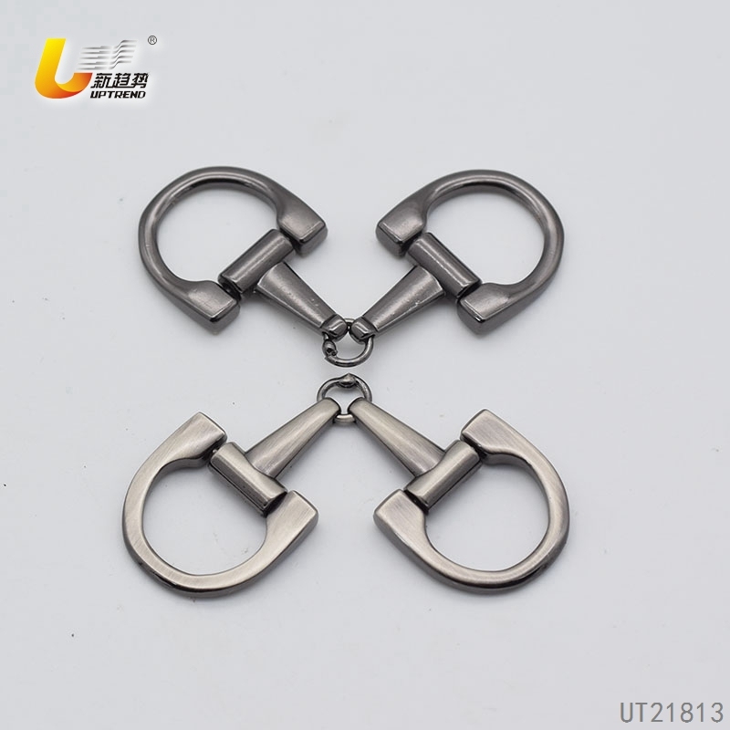 UT21813