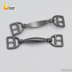 UT23076