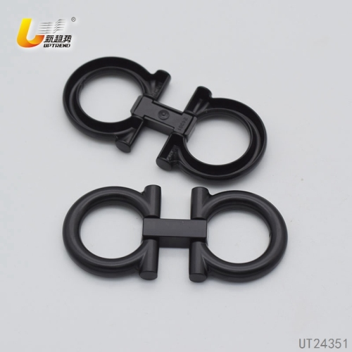 UT24351