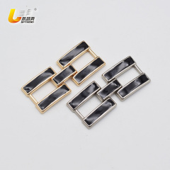 BUCKLE_UT24689