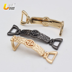 BUCKLE_UT24679