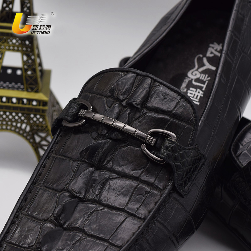 BUCKLE_UT24703