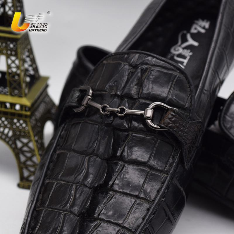 BUCKLE_UT24687