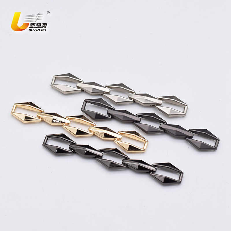 BUCKLE_UT24684