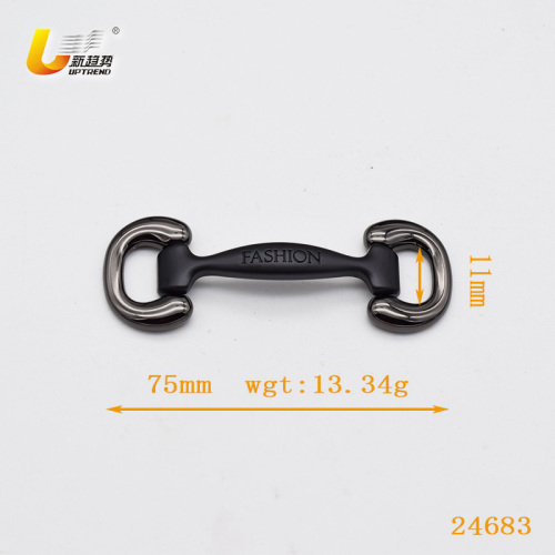 BUCKLE_UT24683