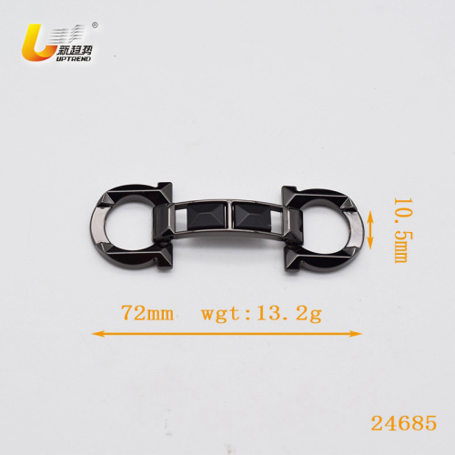 BUCKLE_UT24685