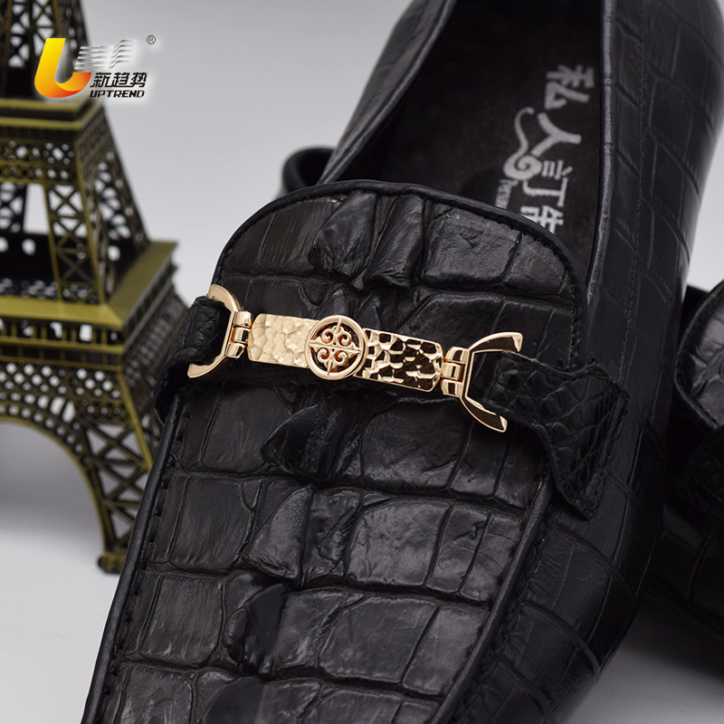 BUCKLE_UT24679