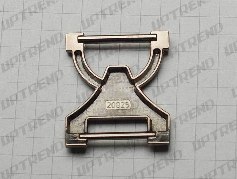 UT20825