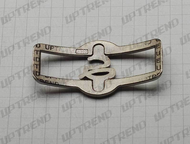 UT21302