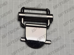 UT21034A