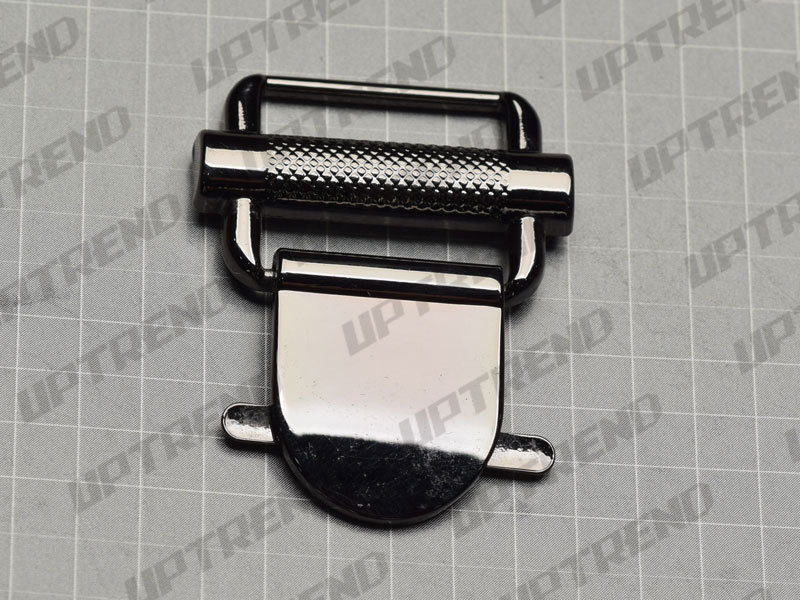 UT21034A