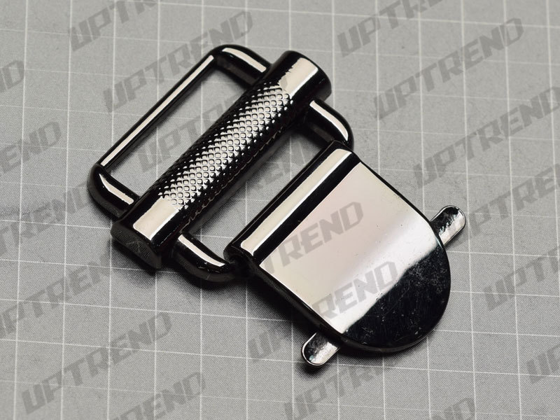 UT21034A