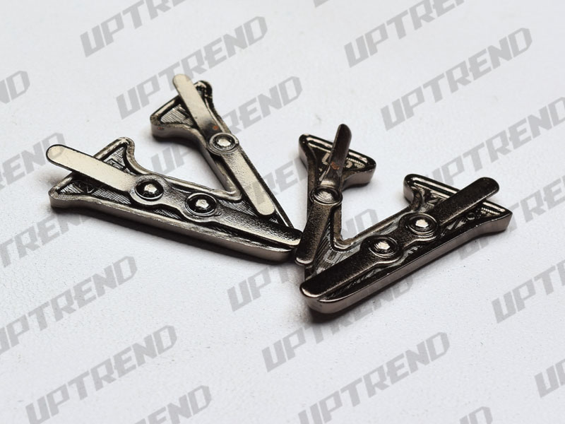 UT20836LR