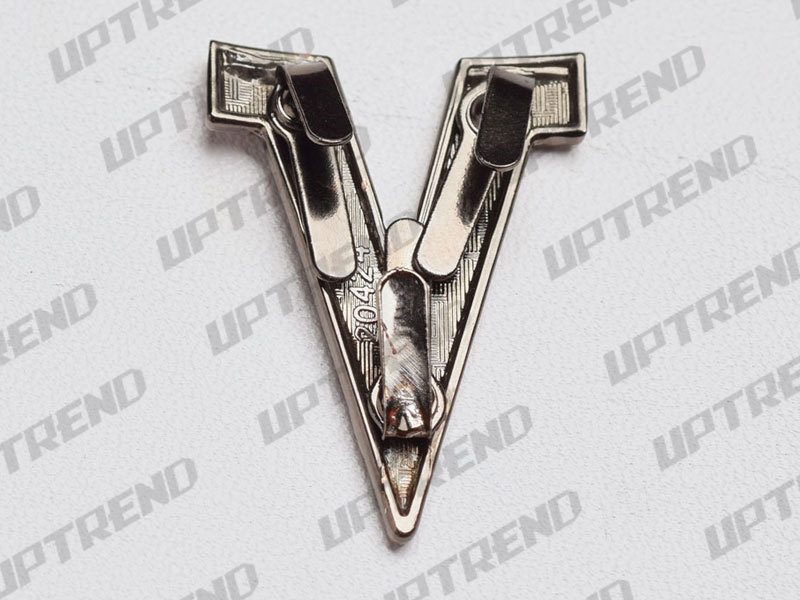 UT20424