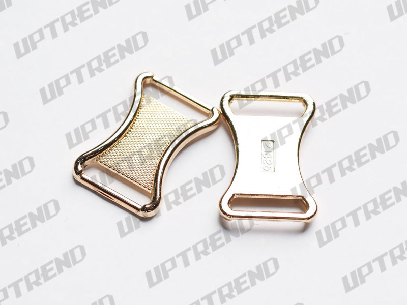 UT21825