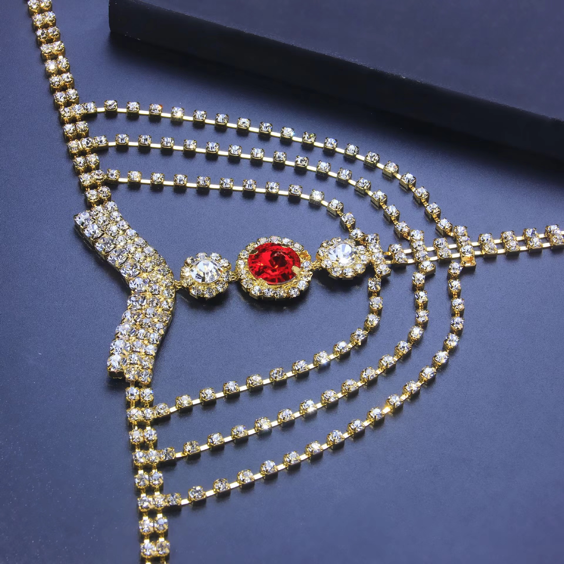 D801--New Sexy Red Rhinestone Milk Chain Body Chain