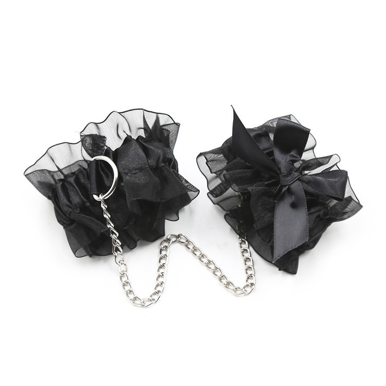 332400067--Passionate Alternative Blindfold Suit Black Lace Three-piece Eye Mask Handcuffs Round Breast Paste