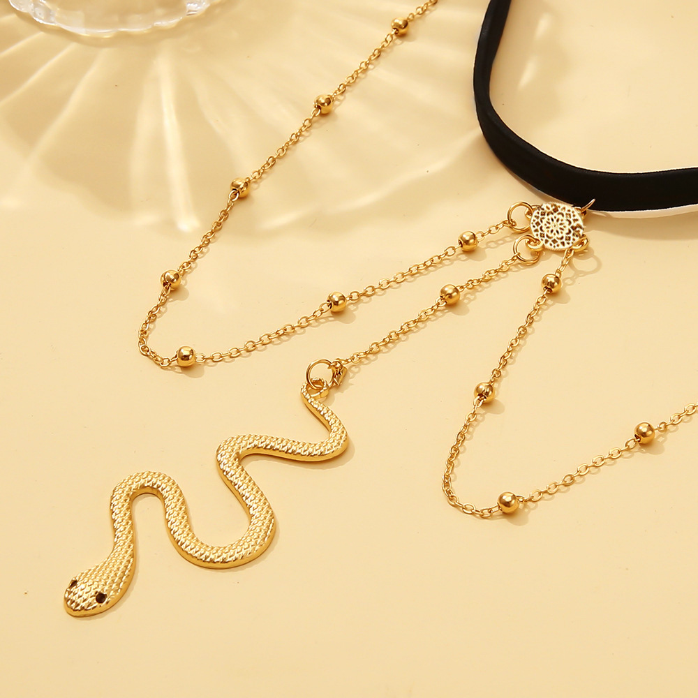 TL22409-European and American creative exaggerated elastic snake long leg chain for women Bohemian trend multi-layer chain body chain jewelry