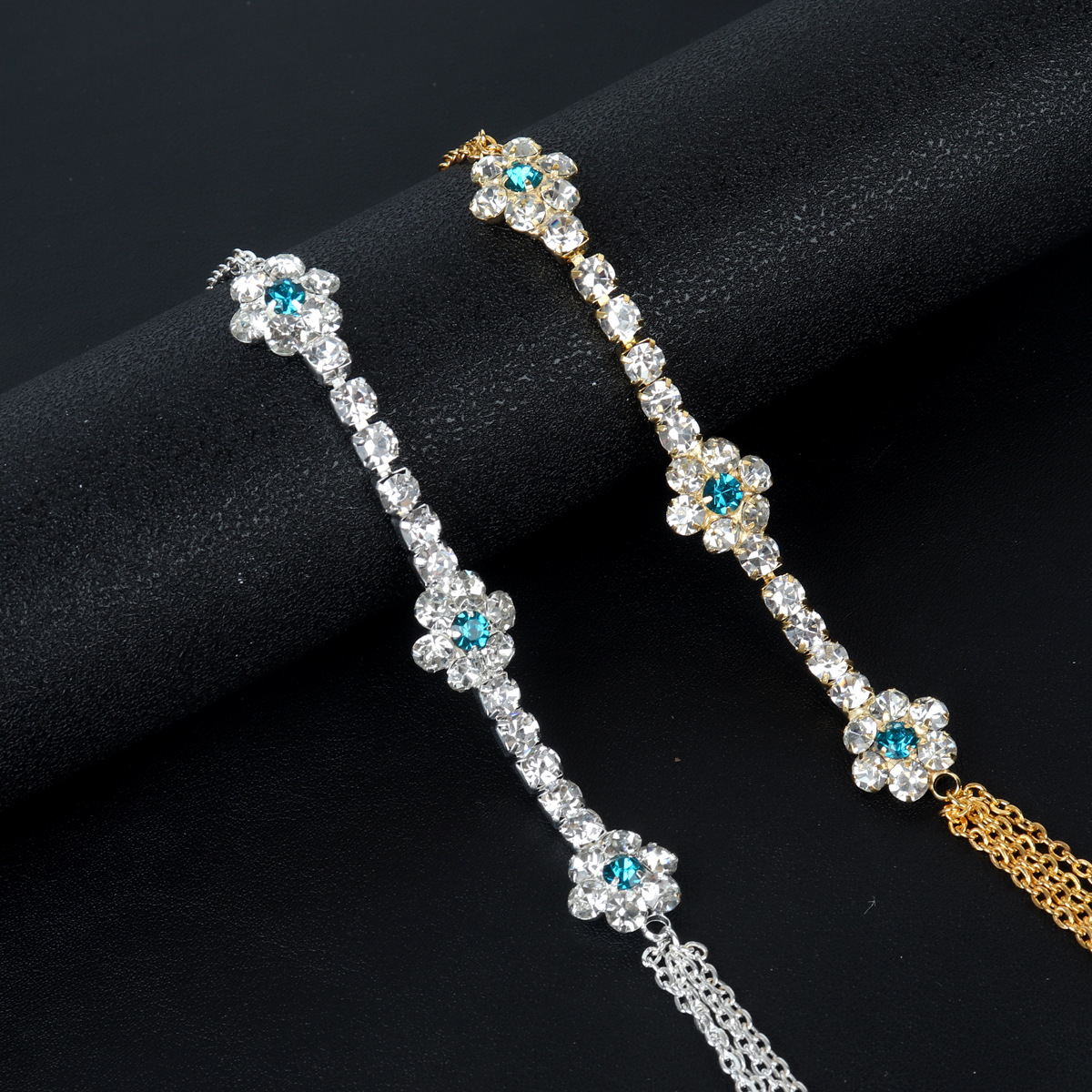 ST230105-European and American cross-border hot-selling new product flower rhinestone chest chain green diamond sexy bikini body chain jewelry accessories