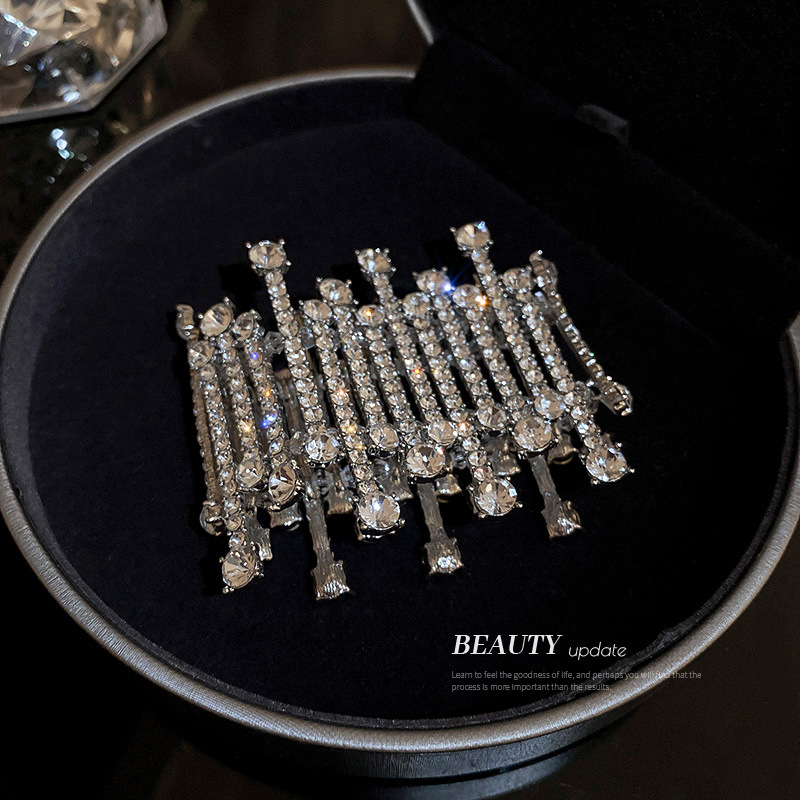 SL230111-Diamond crystal bracelet bracelet European and American fashion heavy industry flash diamond high-end bracelet personality exaggerated trendy hand jewelry for women