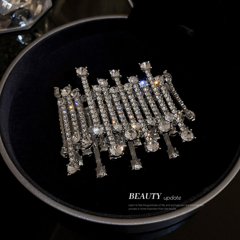 SL230111-Diamond crystal bracelet bracelet European and American fashion heavy industry flash diamond high-end bracelet personality exaggerated trendy hand jewelry for women