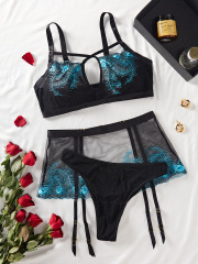Z3605L--New see-through embroidered mesh sexy hollow complex sexy lingerie three-piece set
