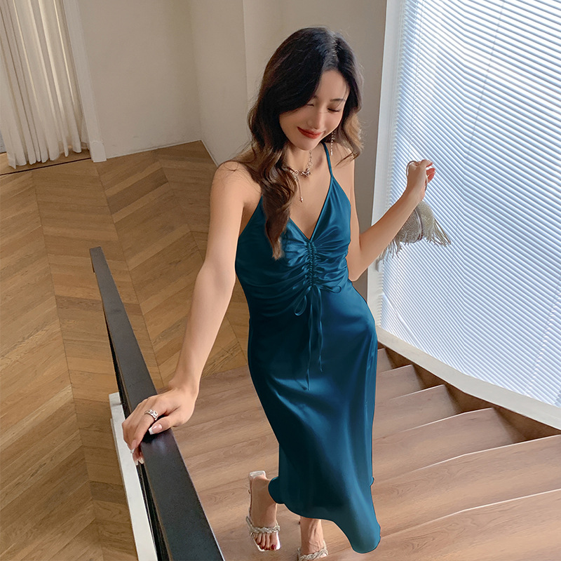 Y3109--New high-end suspender pajamas, sexy pure lust style ice silk nightgown, home clothes