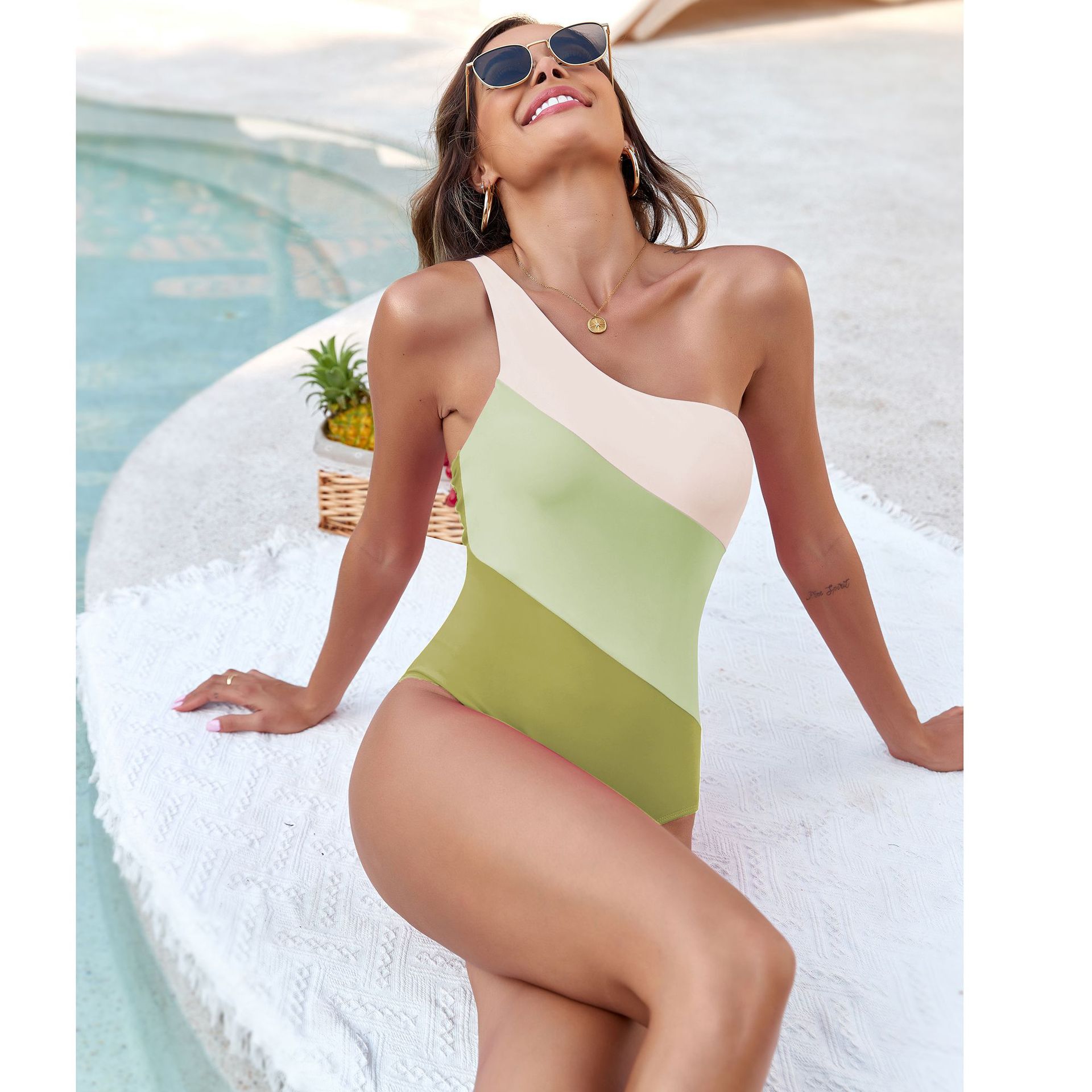 NDL2407--New swimsuit solid color patchwork one-piece swimsuit