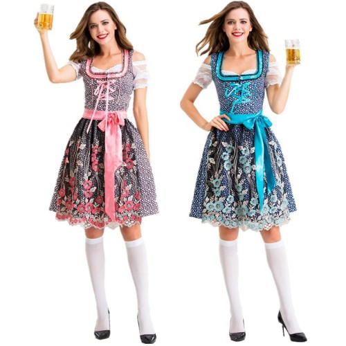 8655--Women wearing beer clothes in Munich, Germany, Bavarian traditional national costumes