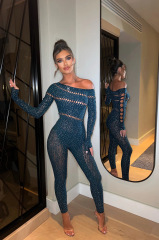 DY-011--New sexy one-piece long-sleeved hot diamond shiny net sexy underwear
