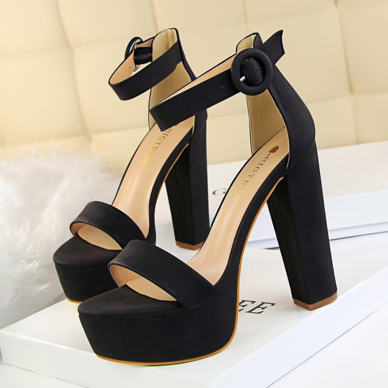1550-1--Shallow heel pointed toe shining sequins sexy slim nightclub high heels single shoes