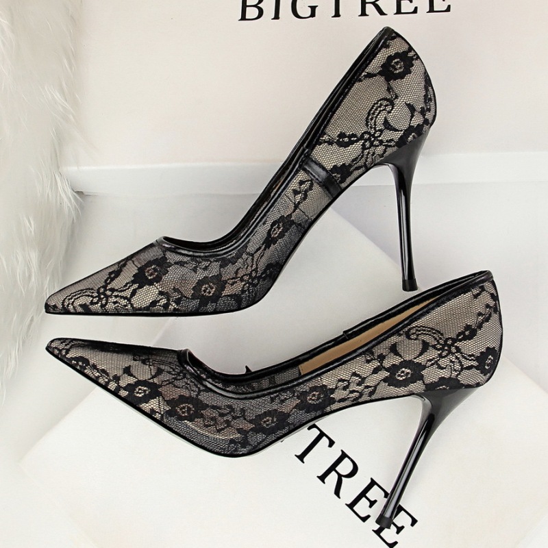 1853-1--Sexy slim high heels, stiletto heels, shallow pointed toe mesh hollow lace shoes