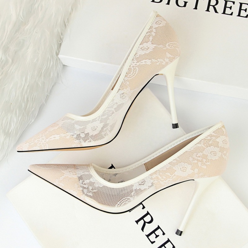 1853-1--Sexy slim high heels, stiletto heels, shallow pointed toe mesh hollow lace shoes