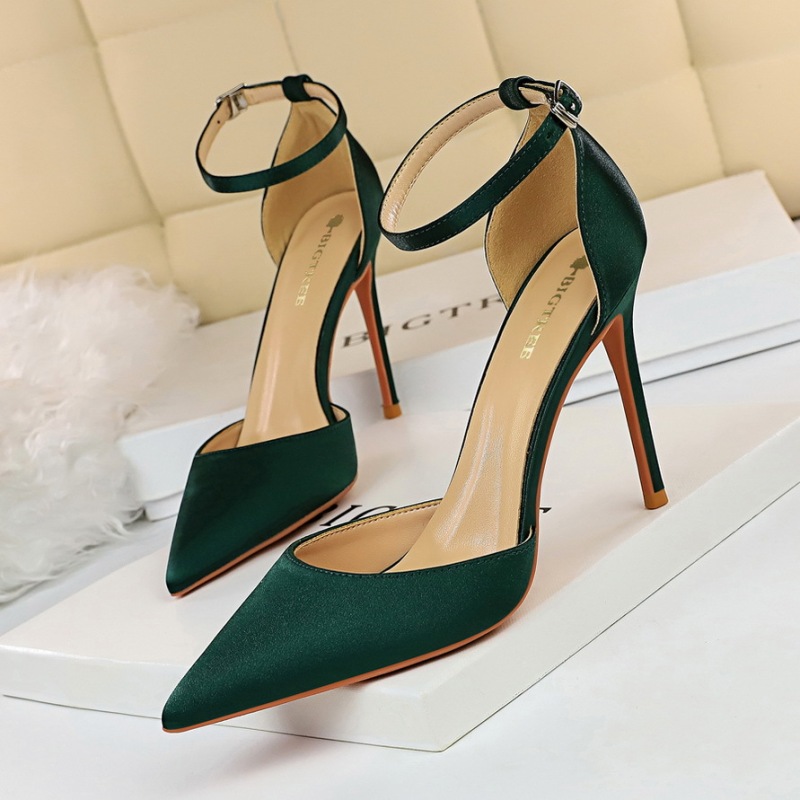 9863-5--Satin shallow mouth pointed hollow hollow sexy nightclub slim one-strap sandals