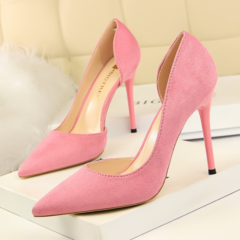 8918-2--Suede shallow mouth pointed sexy nightclub slim side hollow single shoes