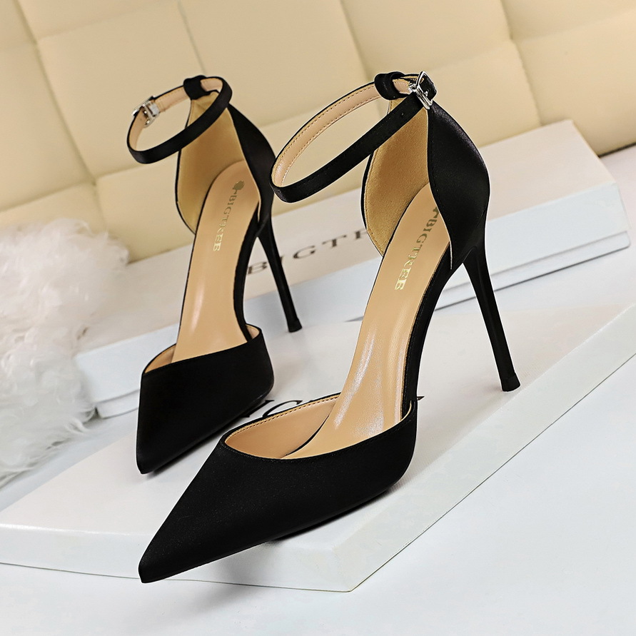 9863-5--Satin shallow mouth pointed hollow hollow sexy nightclub slim one-strap sandals