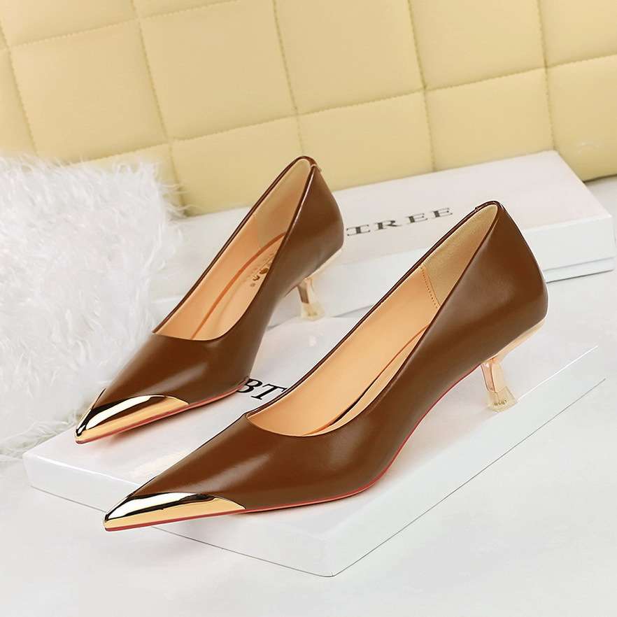 3739-25--Retro stone pattern patent leather pointed belt buckle decorated single shoes