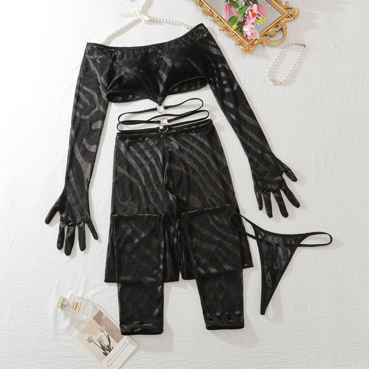 XZ4386A--Sexy and alluring see-through mesh lingerie set