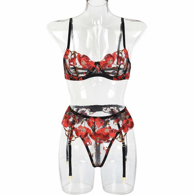 3109--New Valentine's Day and New Year export red embroidered flower three-piece set