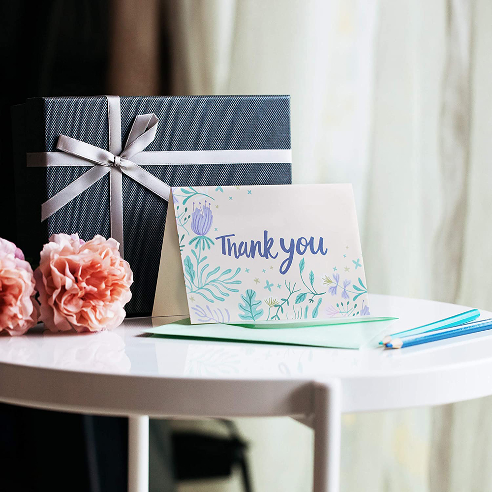 Cards and Envelope HY0052