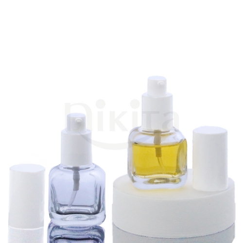 New design custom 30ml 1oz 50ml square clear glass cosmetic serum foundation bottle with white pump dispenser