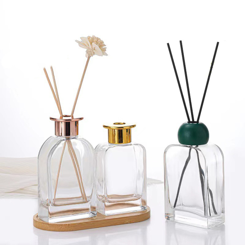 Custom 140ml 180ml 220ml Unique Oblate Clear Glass Aroma Diffuser Bottles Wood Cap (GFP06-H)