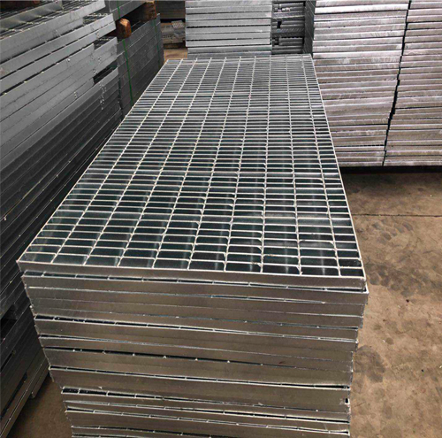 Platform steel grating