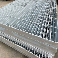 Steel grating for power plant